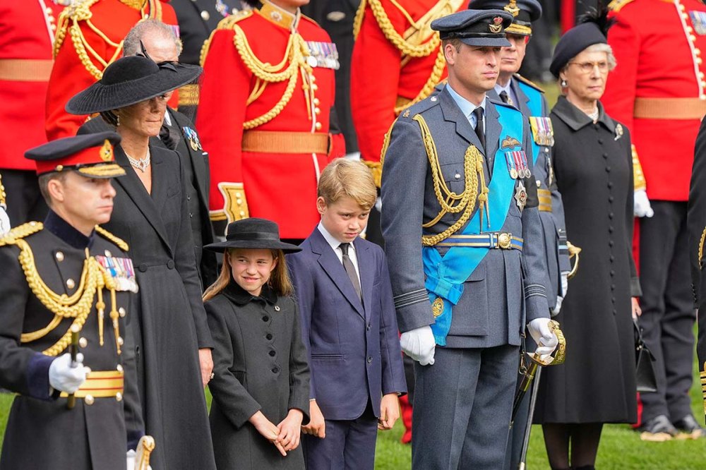 William, Kate's Decision to Leave Louis Home Queens Funeral