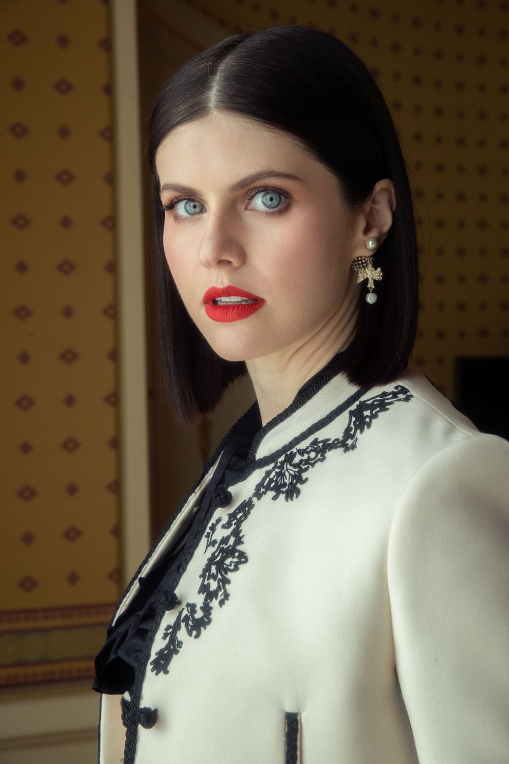 Alexandra Daddario Glam Prep