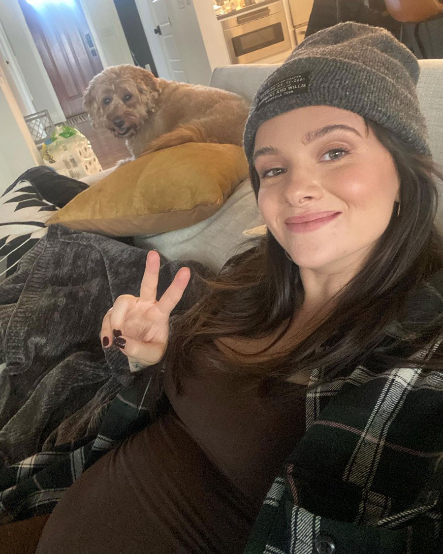 Katie Stevens Pregnant Celebs Cuddling Pets