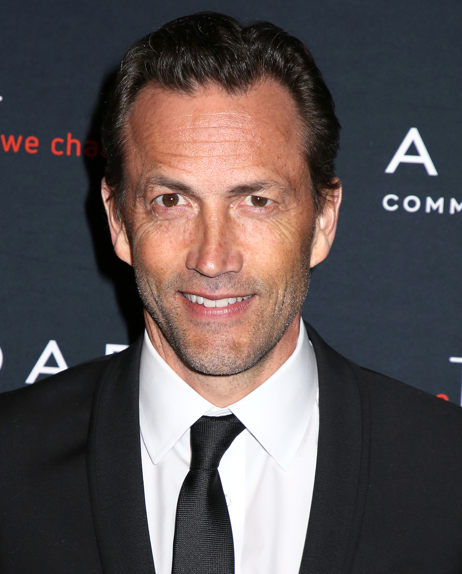 Andrew Shue