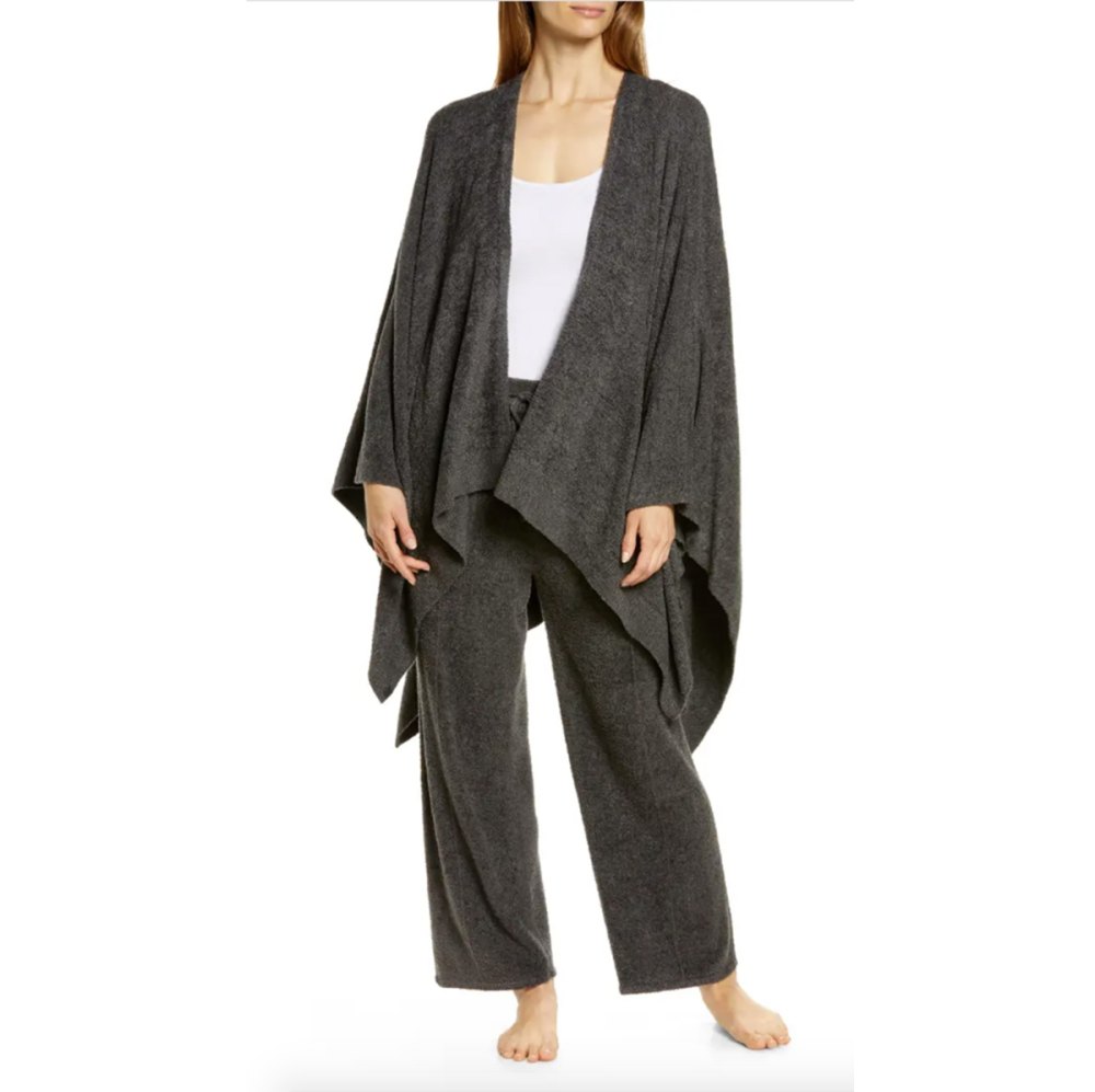 nordstrom-chic-loungewear-barefoot-dreams-wrap