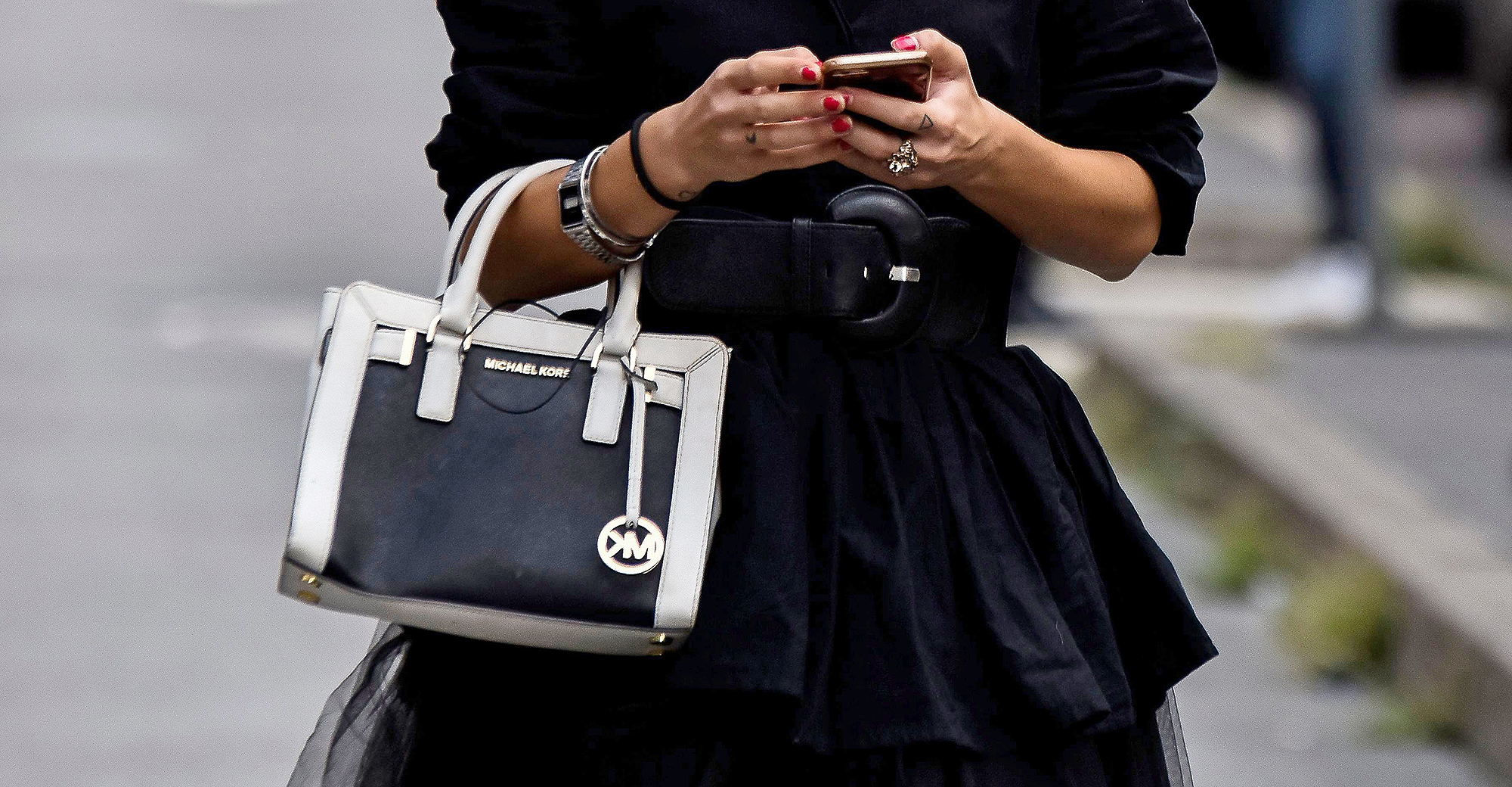 nordstrom-handbag-deals