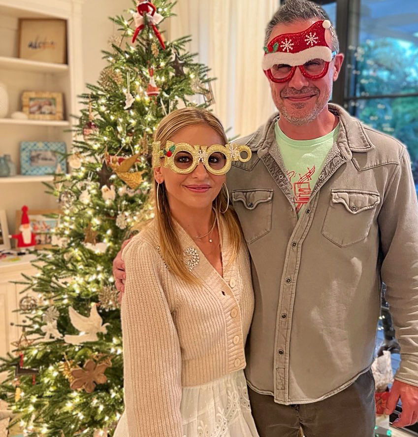 Lindsay Lohan! Justin Timberlake! How Stars Are Celebrating Christmas 2022 - 263