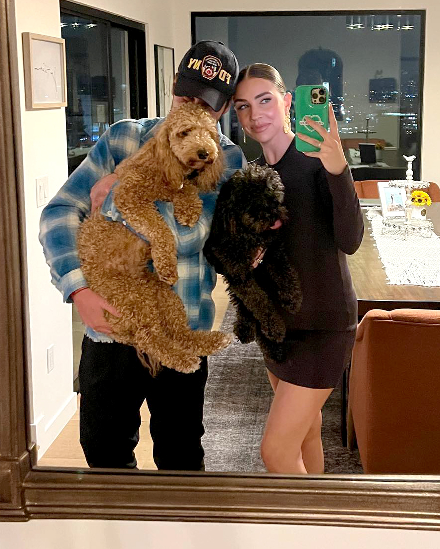 Bump Buddies! See DWTS’ Jenna, More Pregnant Stars Cuddling Their Pets