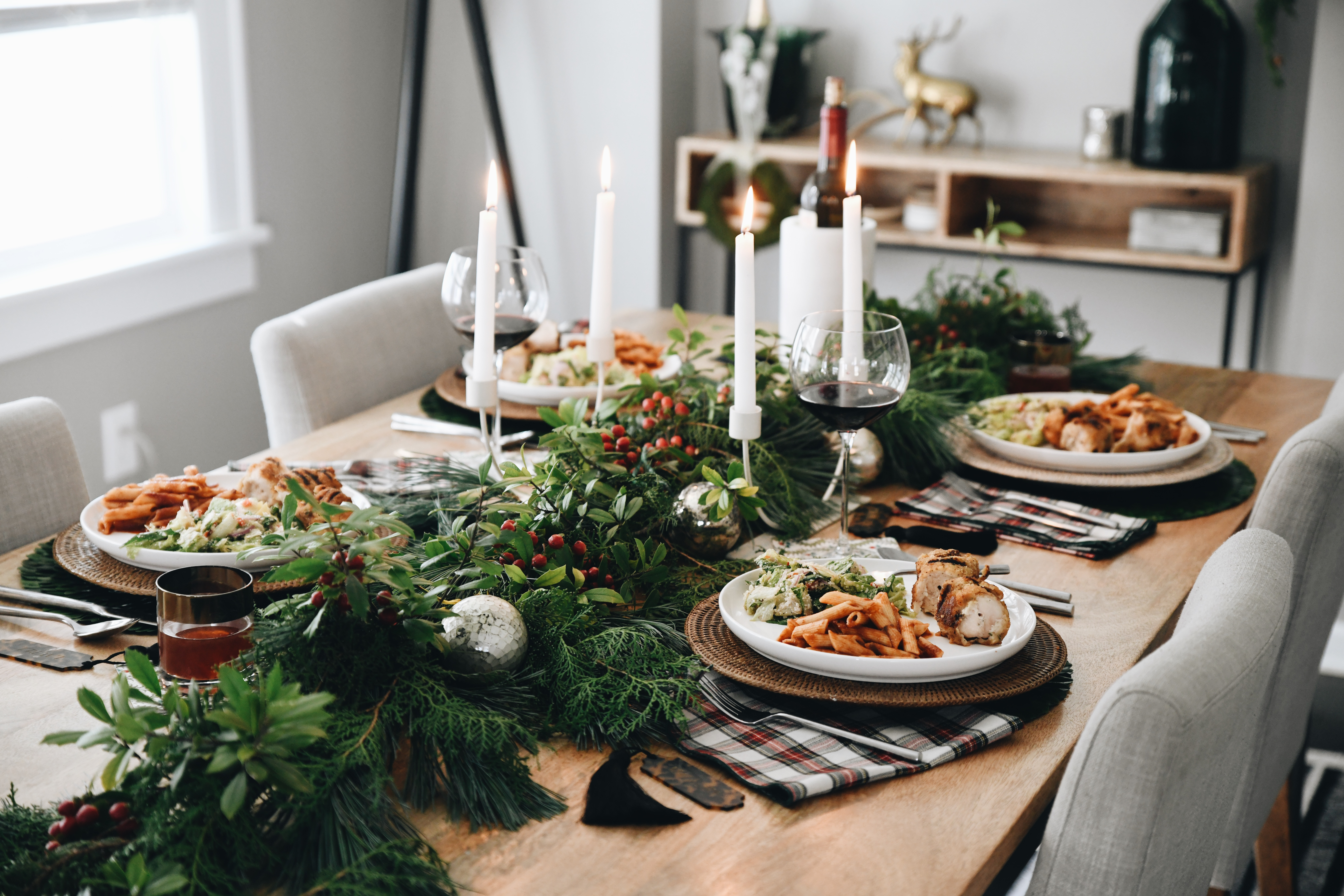 holiday hosting decor