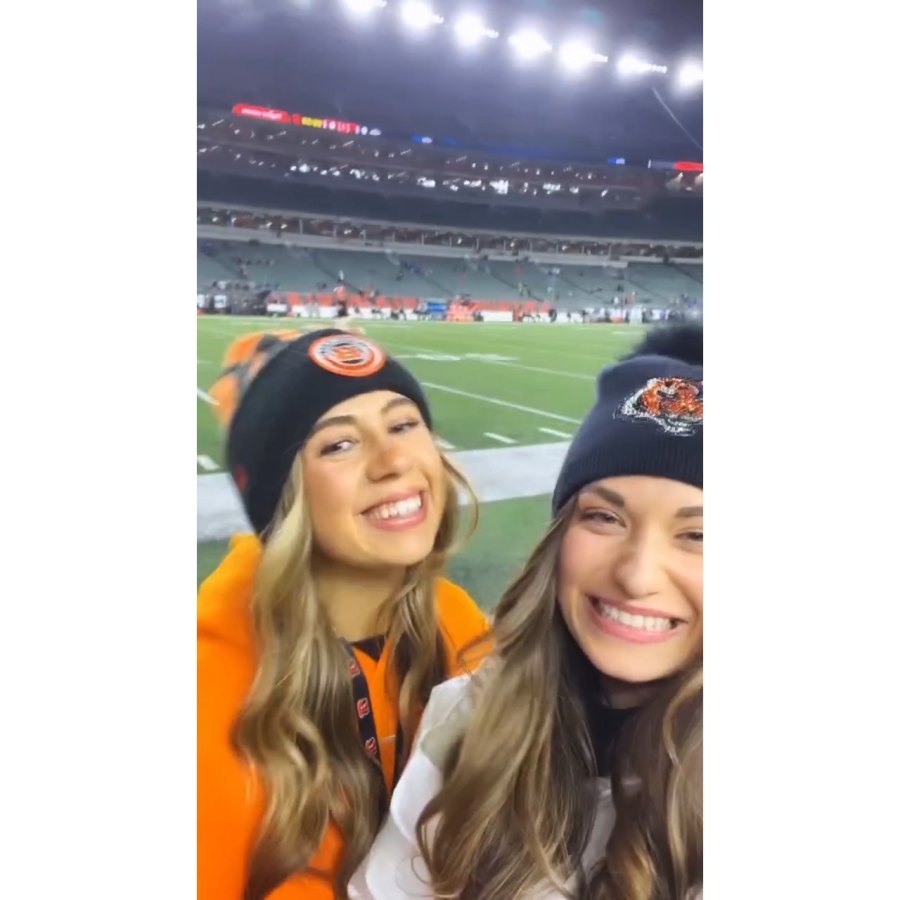 Bengals QB Joe Burrow's GF Olivia Supports Him at AFC Wild Card Game