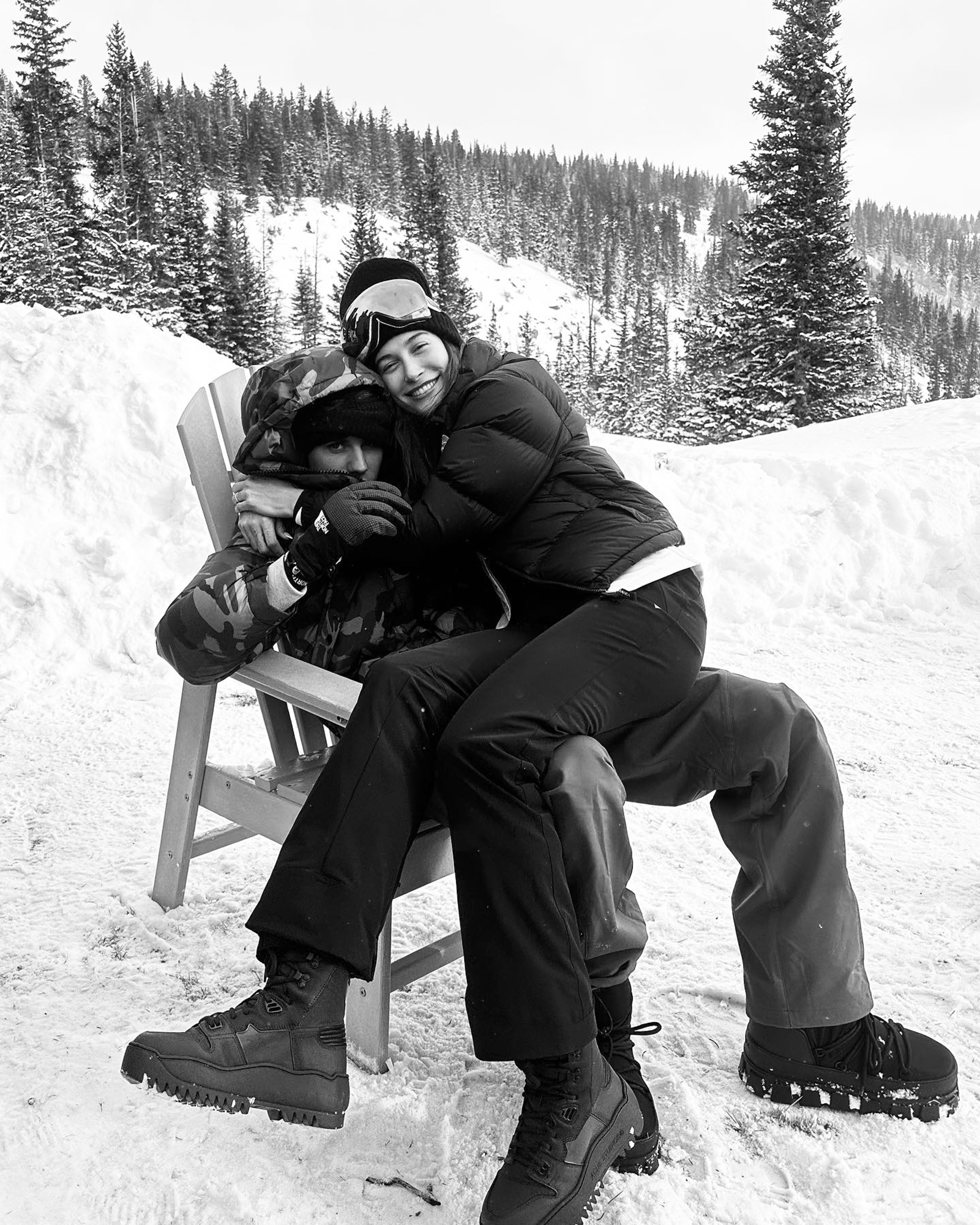 Hailey Bieber Enjoys Wintry Colorado Getaway with Husband Justin Bieber