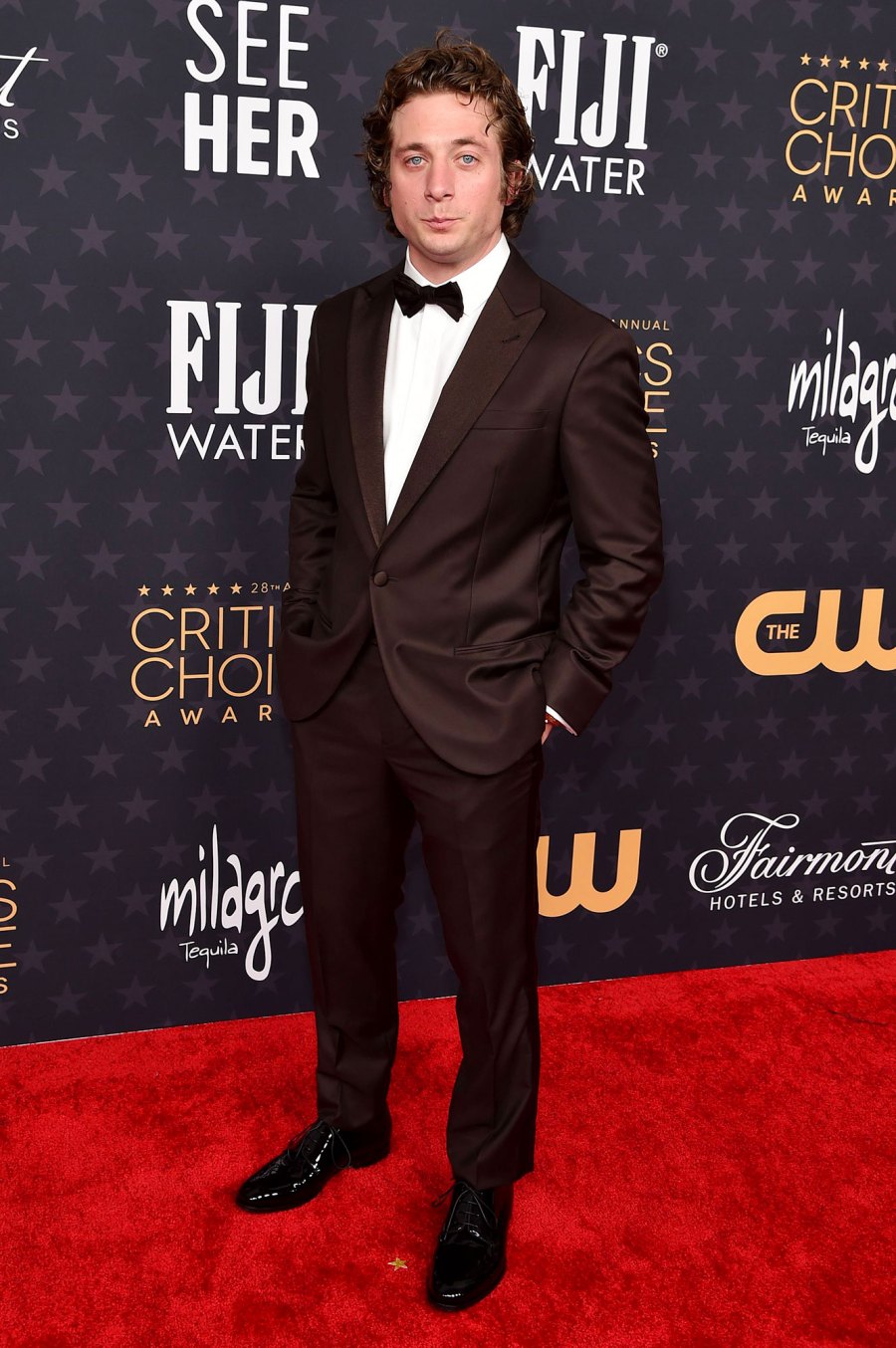 Jeremy Allen White Red Carpet Critics' Choice Awards 2023