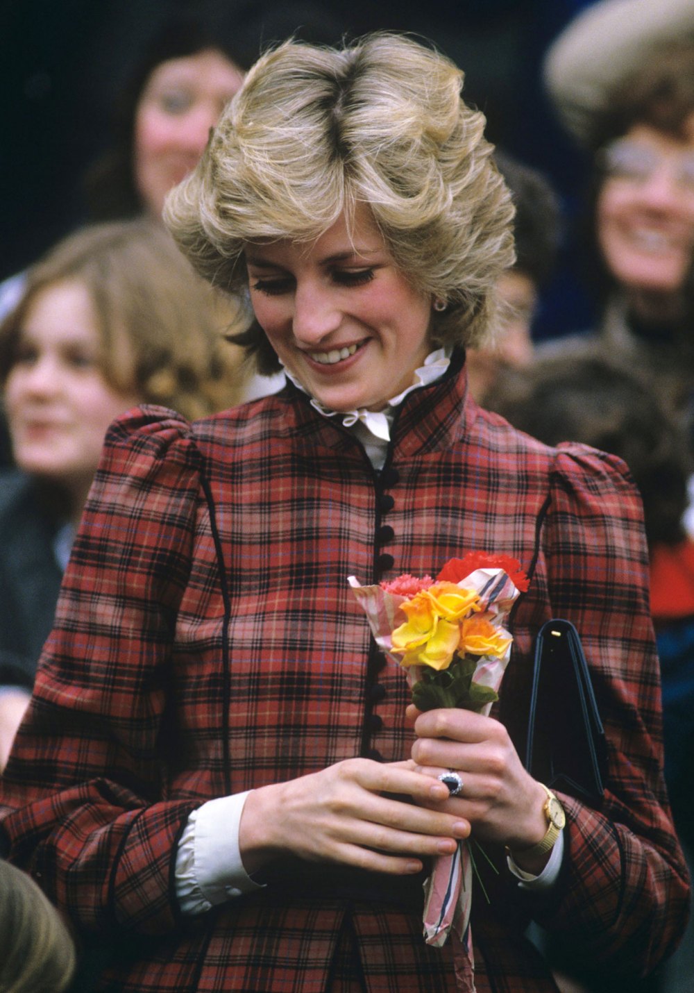 Prince Harry Recalls Asking His Driver to Take Him Through Tunnel Where Princess Diana Died at the Same Speed small bouquet