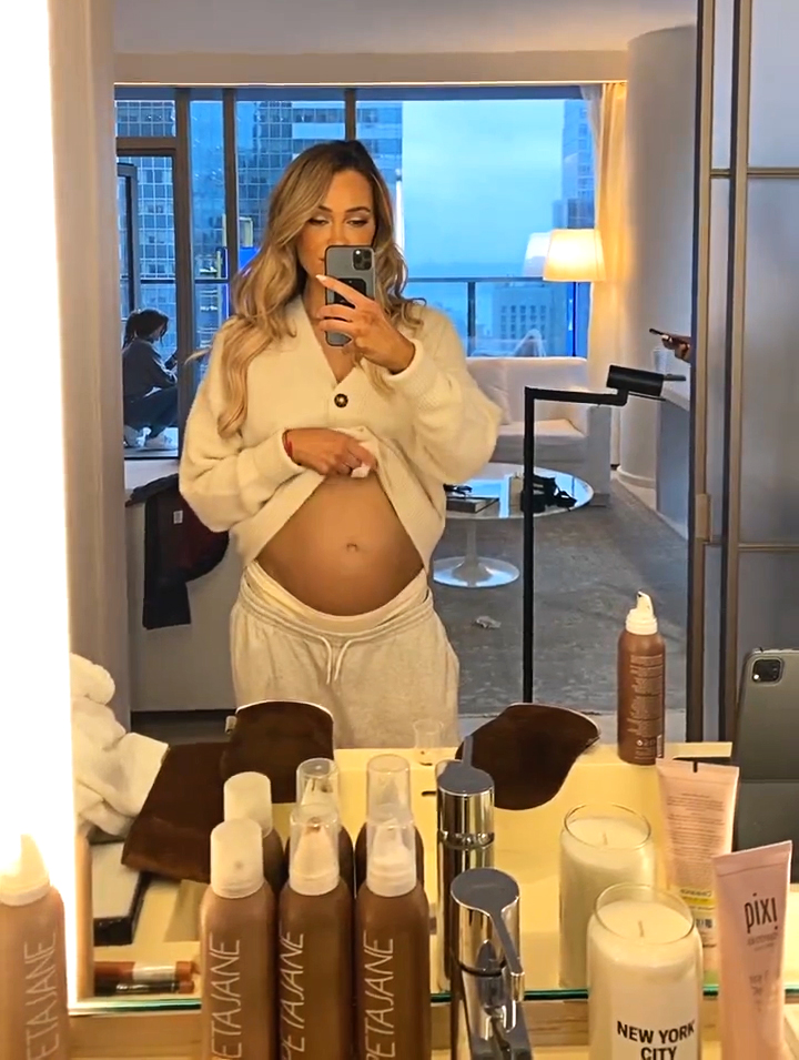 ‘Poppin’! Peta Murgatroyd’s Baby Bump Album Before 2nd Child's Arrival