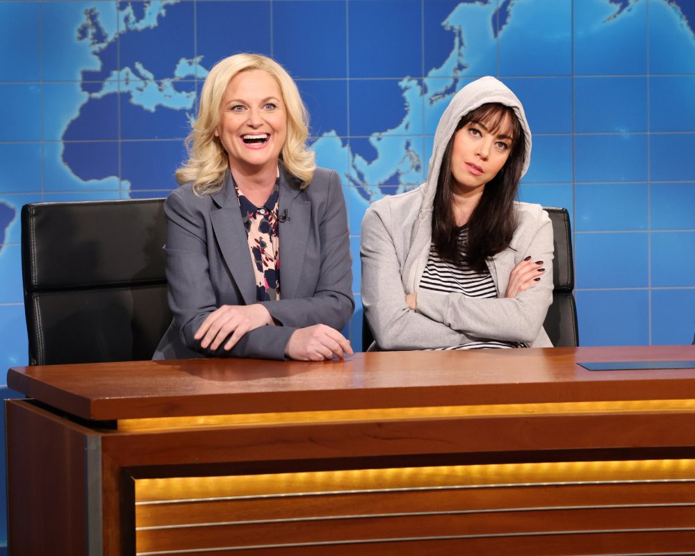 Amy Poehler Surprises Aubrey Plaza During 'SNL' Debut: Watch as They Reprise 'Parks & Rec' Roles