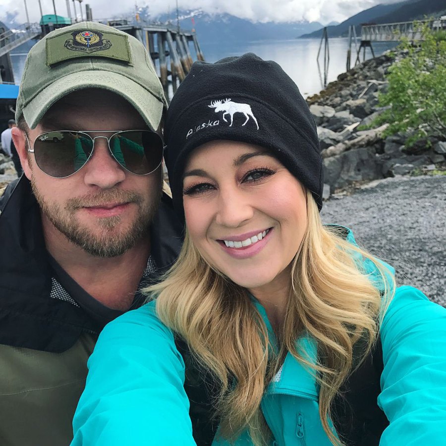 Kellie Pickler and Husband Kyle Jacobs’ Relationship Timeline - 166