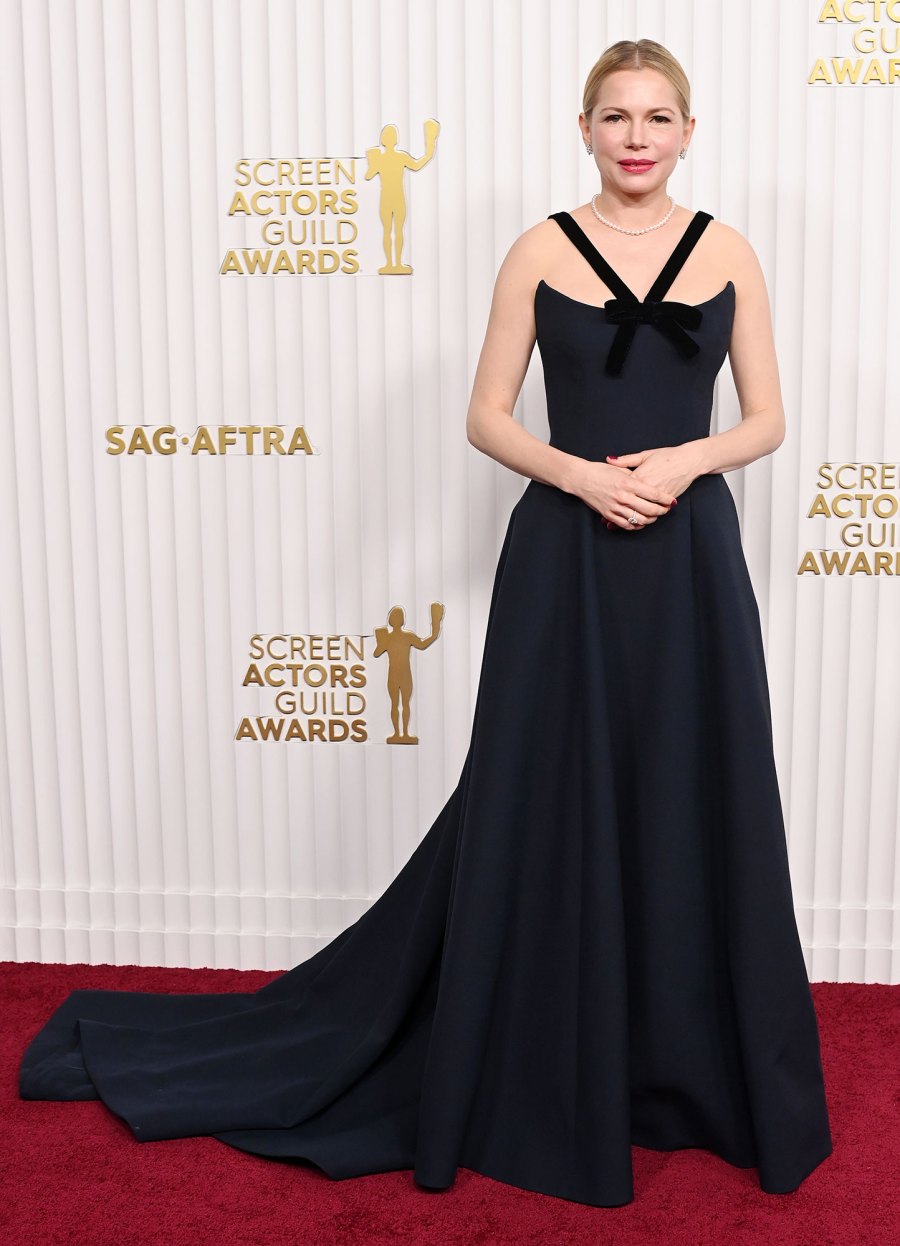 Michelle Williams Red Carpet Sag Awards 2023