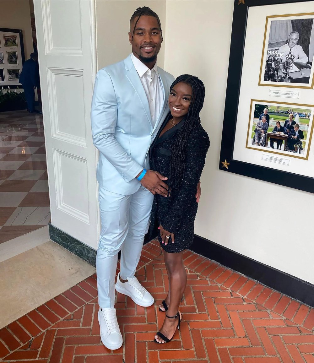 Simone Biles Marries NFL Player Jonathan Owens - 477