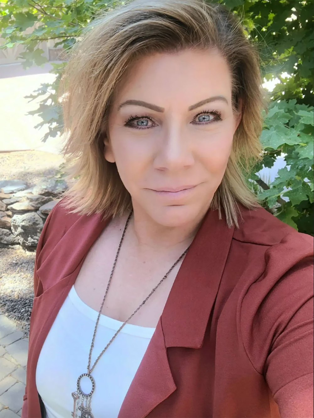 Sister Wives' Meri Brown Shares 'Relationship Status' Update as She Celebrates 1st Valentine's Day Since Kody Split red blazer