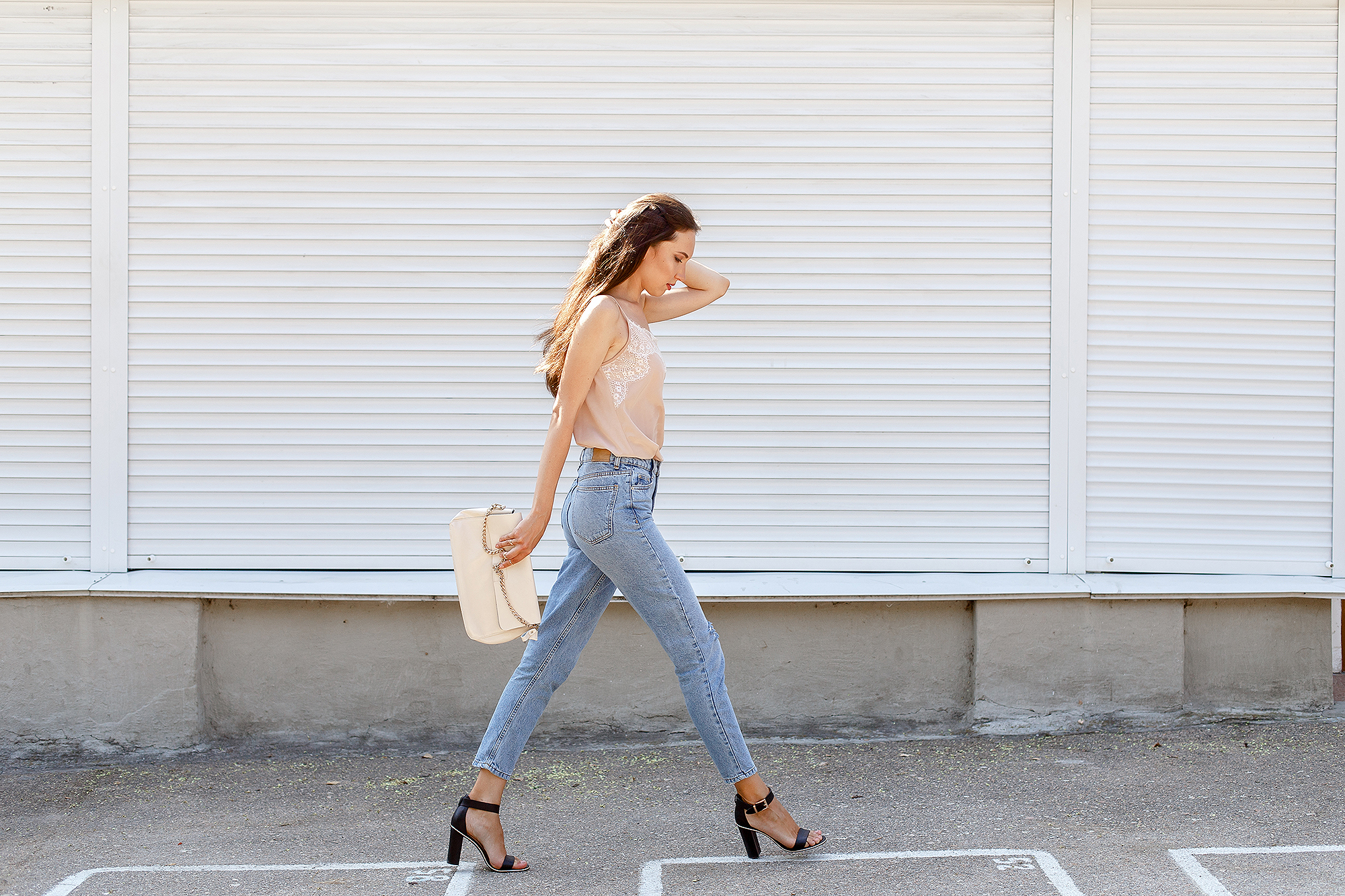 high-rise-jeans