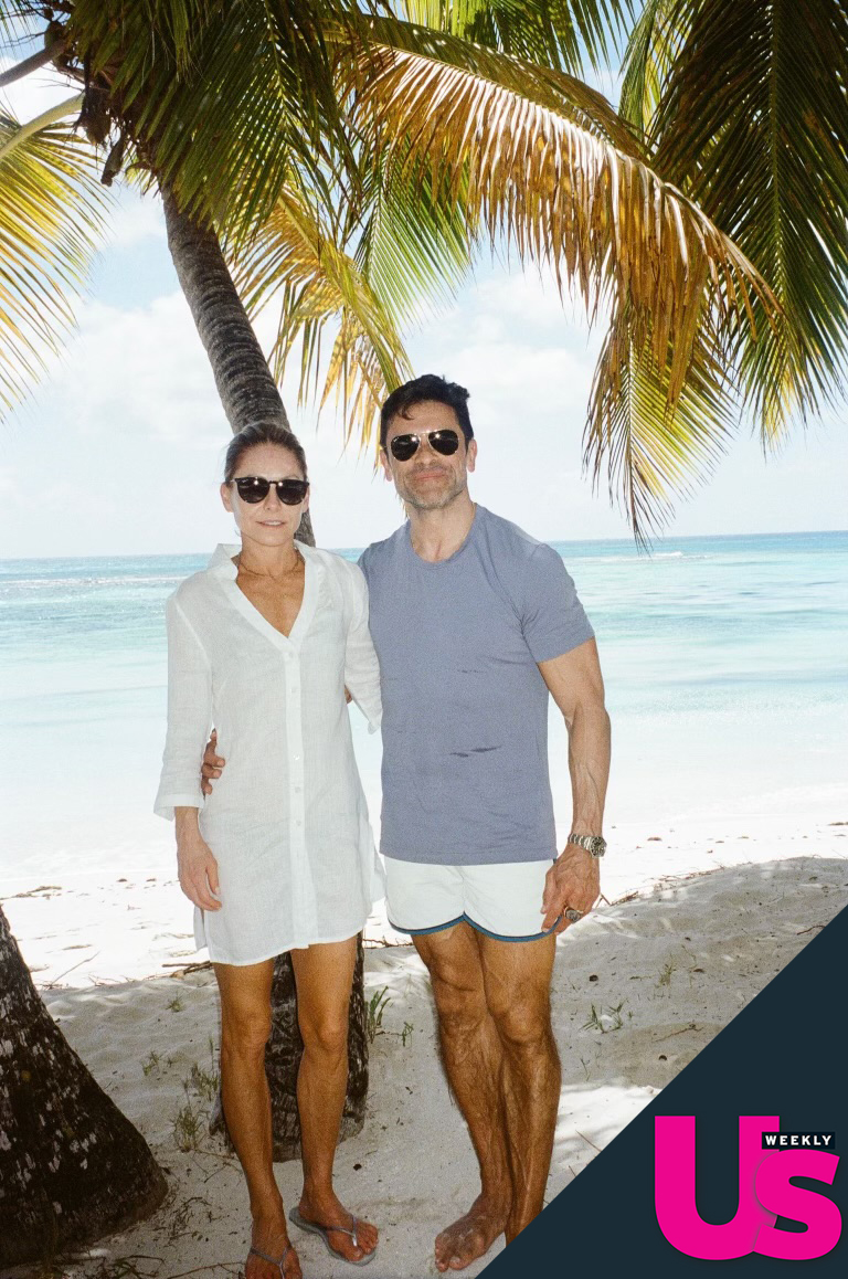 Inside Kelly Ripa and Mark Consuelos' Tropical Getaway Before 1st 'Live' Episode: Photos