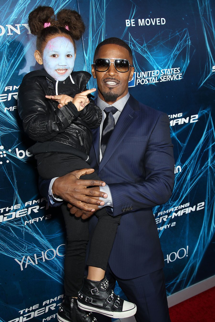 Jamie Foxx’s Sweetest Moments With His 2 Daughters Corinne and Annalise