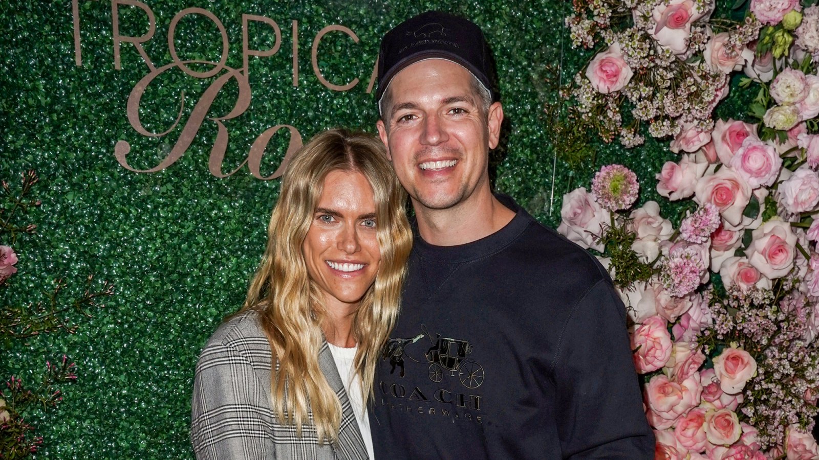 Jason Kennedy and Wife Lauren Scruggs Reveal They're Pregnant With Baby No. 2: 'The Sweetest Plot Twist'