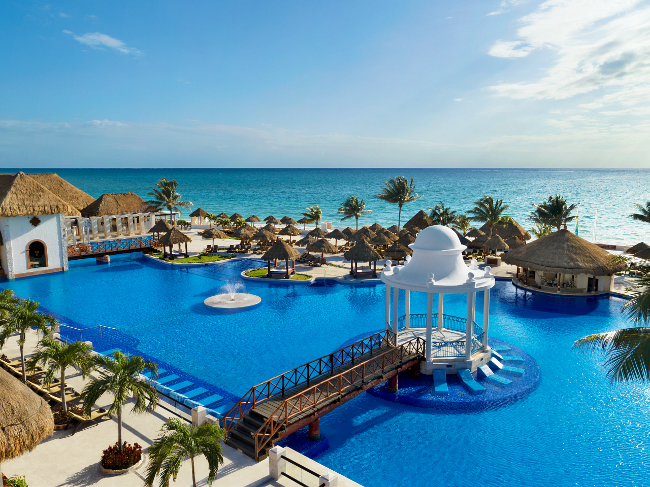Dreams Resorts & Spas