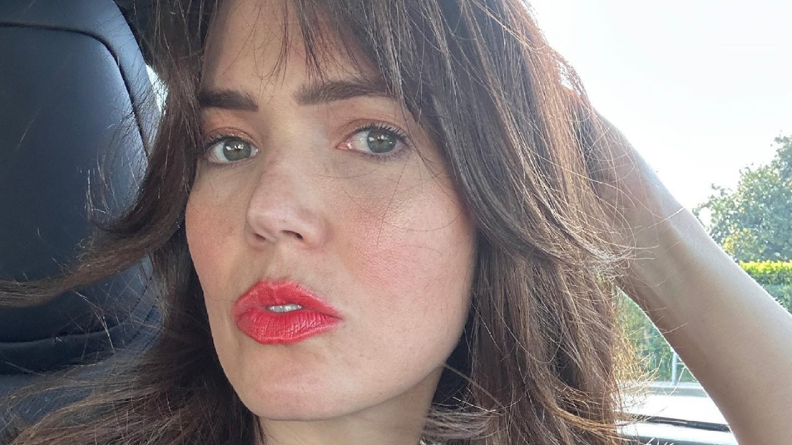 Mandy Moore Gets Bangs