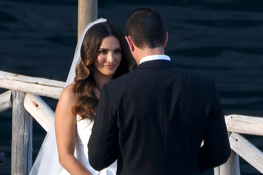 'Bachelorette' Alum Andi Dorfman and Blaine Hart's Wedding Album: Photos