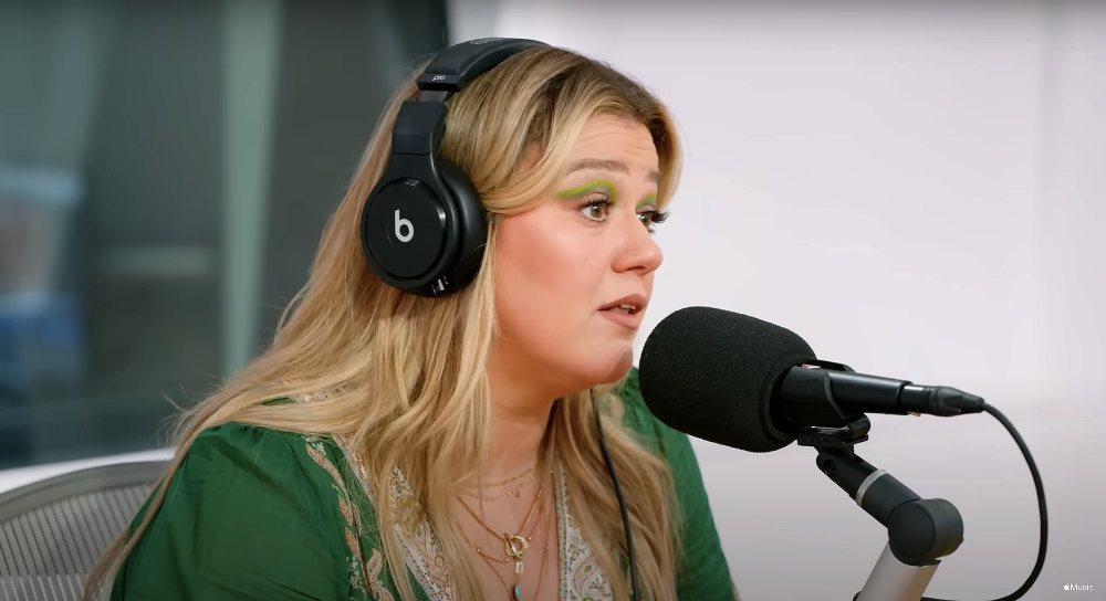 Kelly Clarkson Didn-t Handle Brandon Blackstock Divorce Well