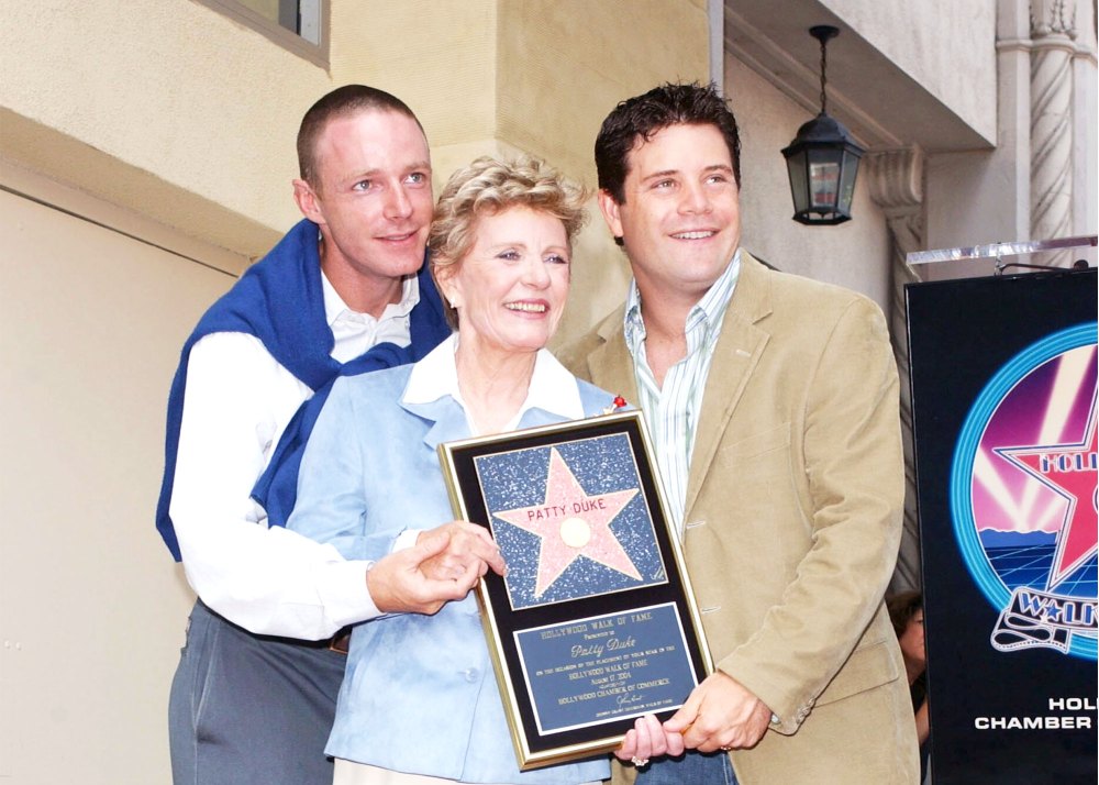 Sean-Astin-Remembers-His-Late-Mother-Patty-Duke-We-Celebrate-Her-‘Infinite-Love-Mackenzie-Astin-Patty-Duke-and-Sean-Astin-2004