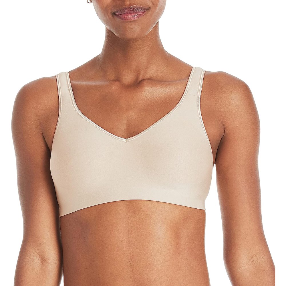 amazon-best-wireless-bras-small-busts-hanes-t-shirt