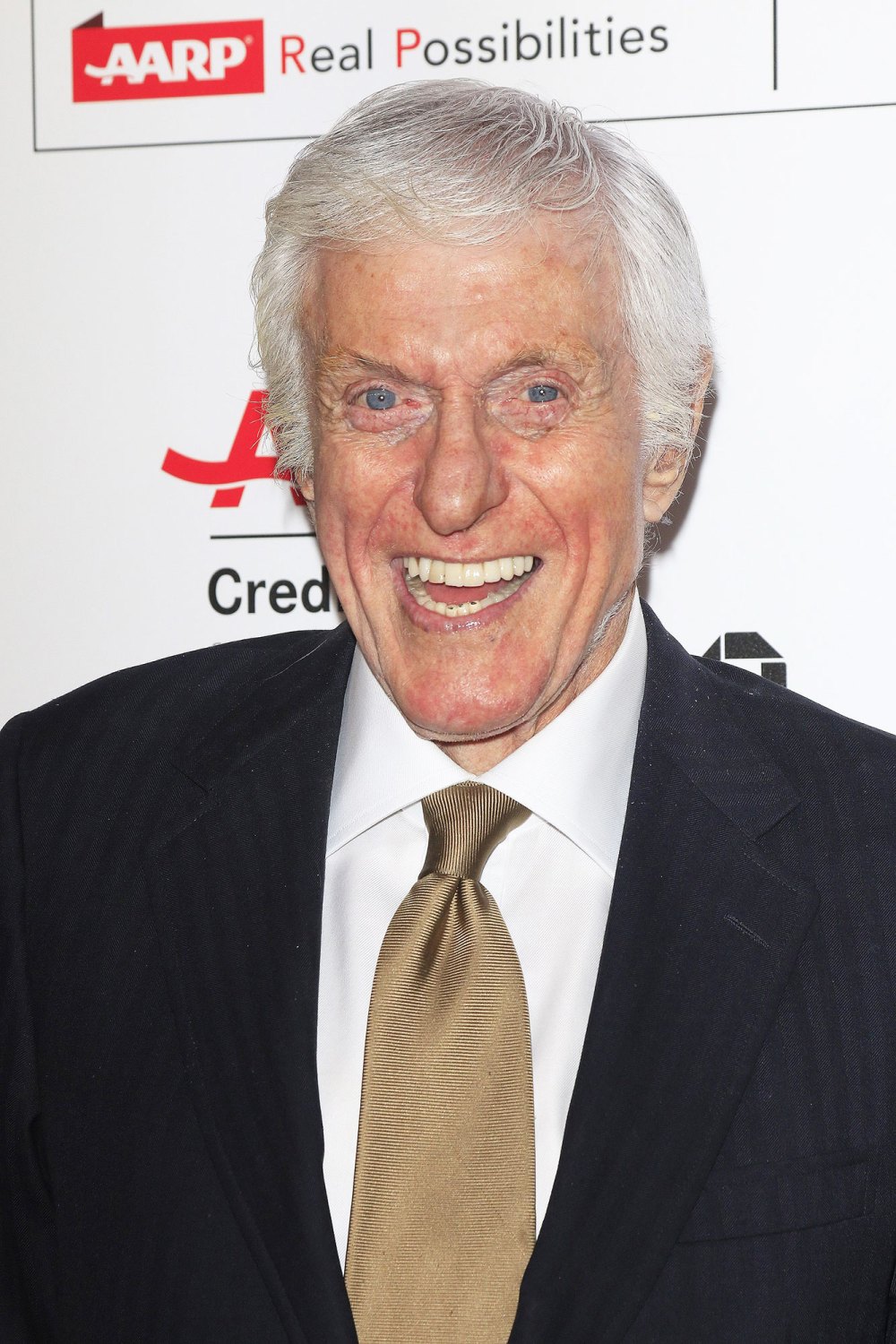 Dick Van Dyke Surprises Denny’s Diners With Impromptu Performance