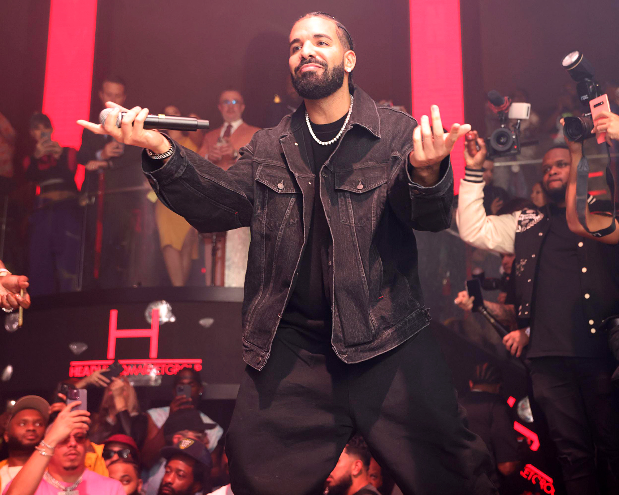 Drake Reacts to Another Bra Being Thrown