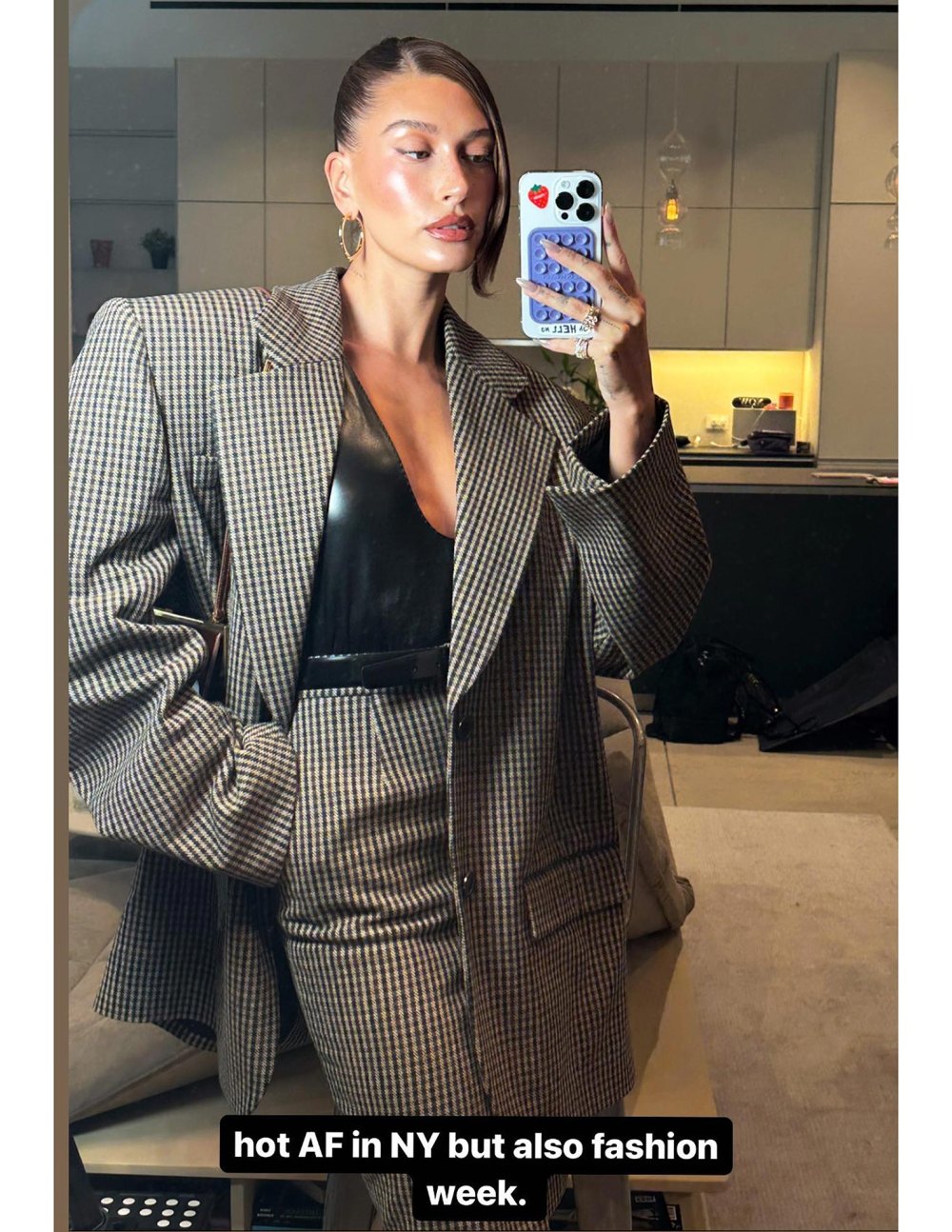 Hailey Bieber Is Hot AF in NYFW Outfit