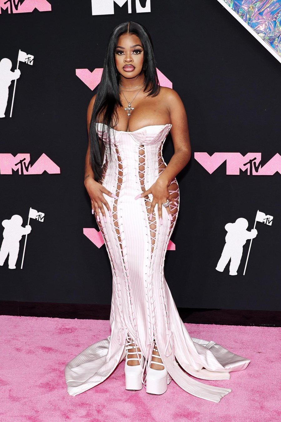 VMA 2023 Red Carpet Arrivals 504 JT