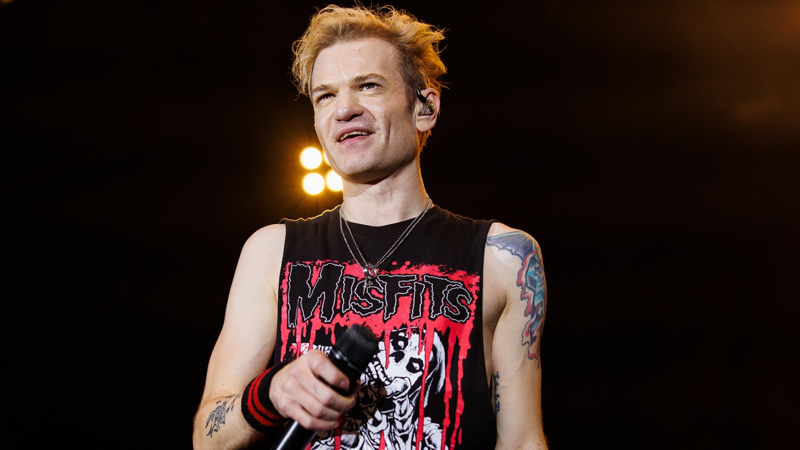 Sum 41 Frontman Deryck Whibley Discharged From Hospital After Pneumonia Battle, Wife Ari Says