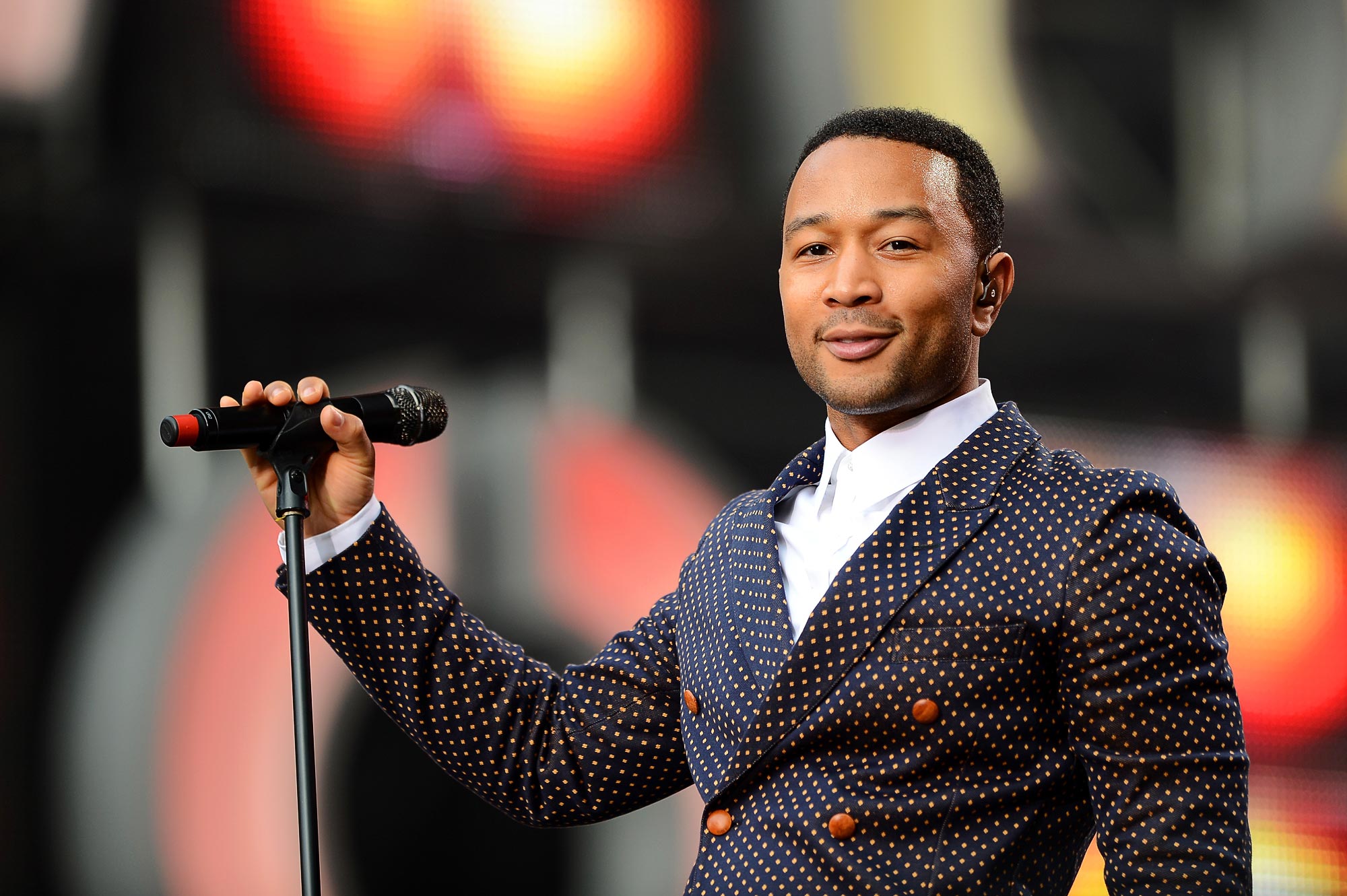 Celebrities Who Took a Break From Social Media 747