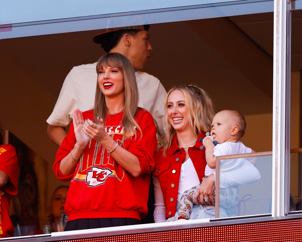 Taylor Swift Attends Travis Kelce’s Kansas City Chiefs Game Against the Los Angeles Chargers