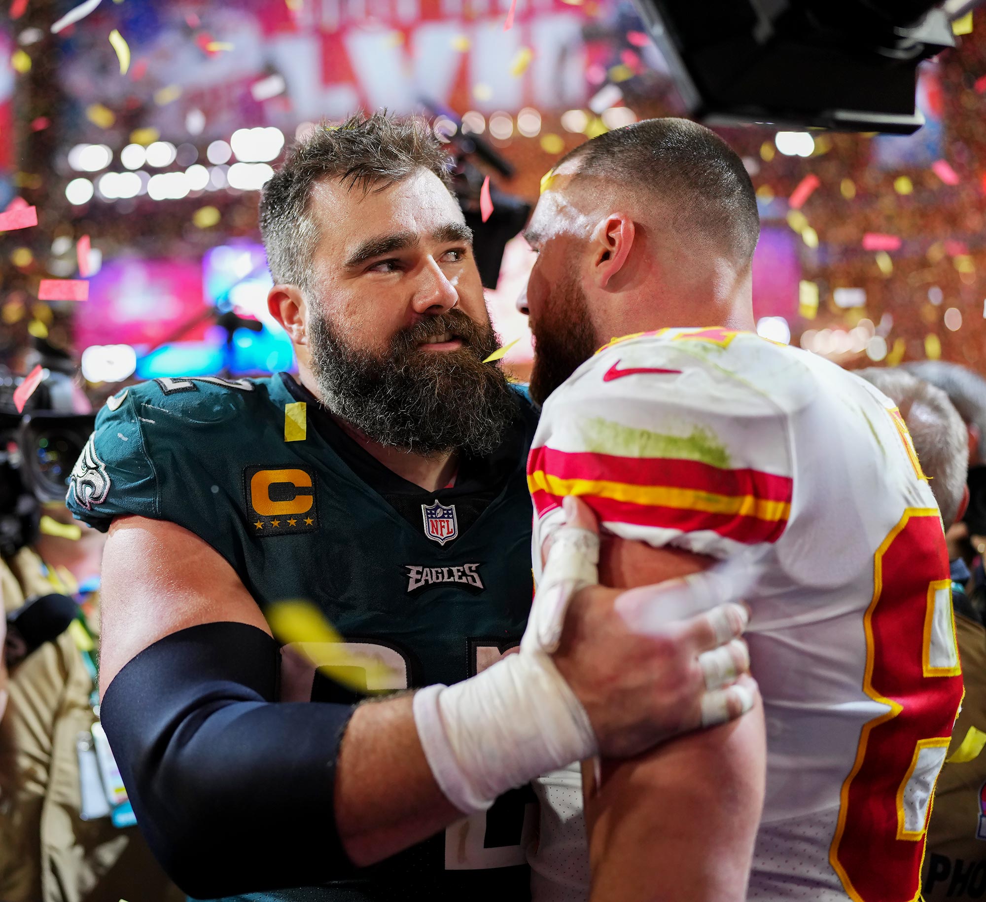 2349 Us Weekly Travis Kelce and Taylor Swift 4
