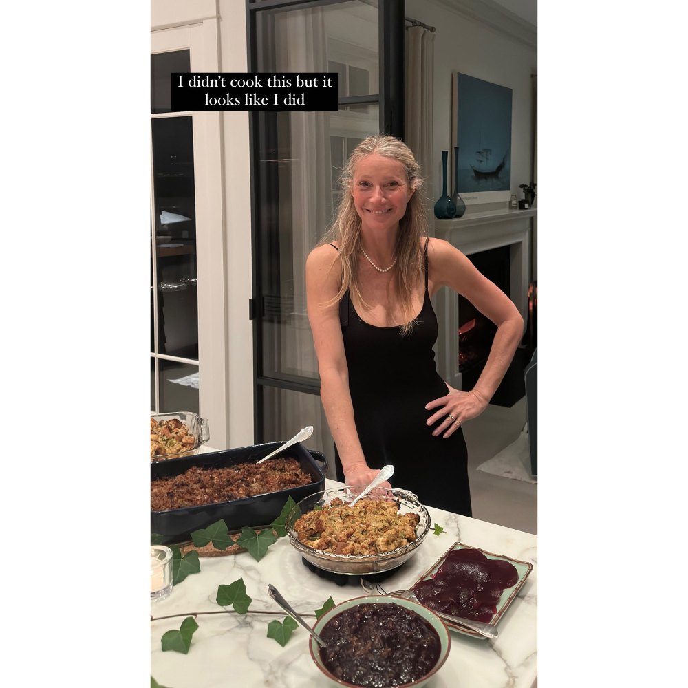 Gwyneth Paltrow and Apple Martin Wear Matching Velvet Bows on Thanksgiving