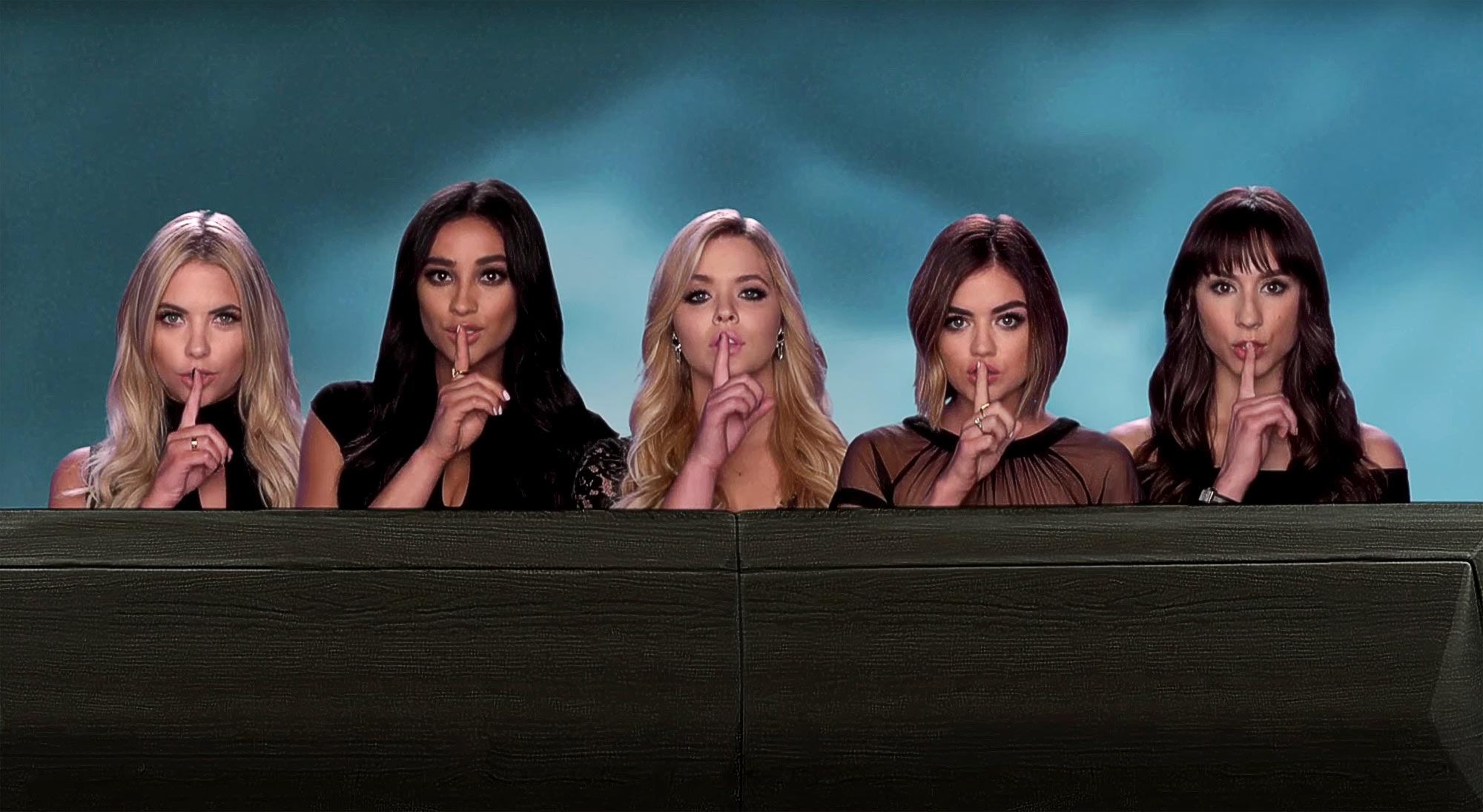 PRETTY LITTLE LIARS Bio 003