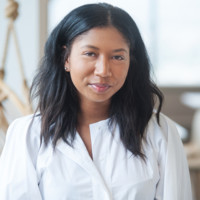 robyn merrett bio photo