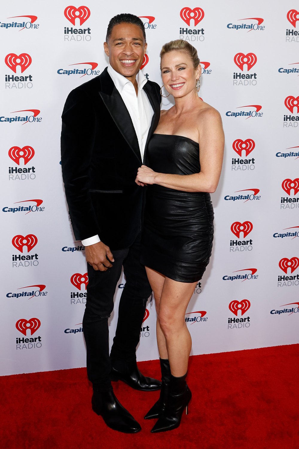 Amy Robach and T.J. Holmes Make Red Carpet Debut as a Couple at Jingle Ball Concert