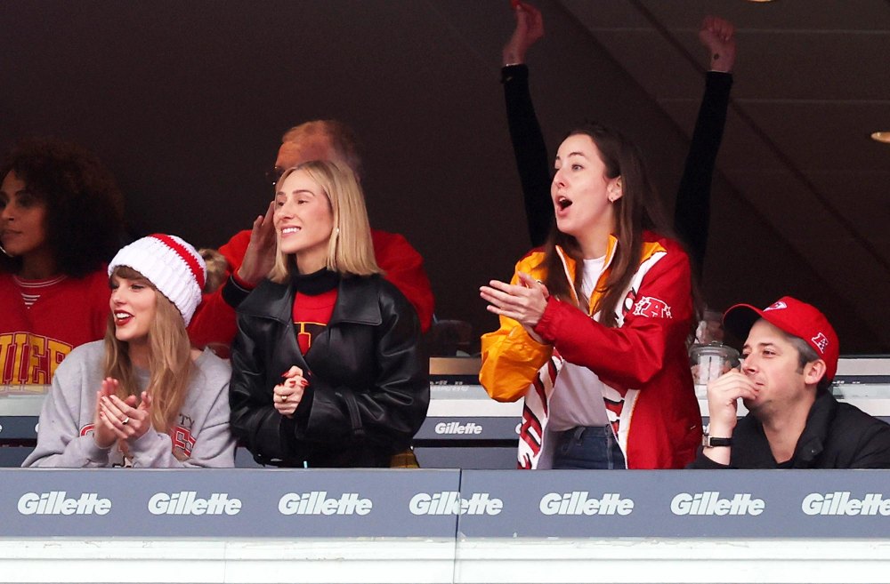 Travis Kelce Gazes at Poster of Taylor Swift at Gillette Stadium Ahead of Chiefs Game