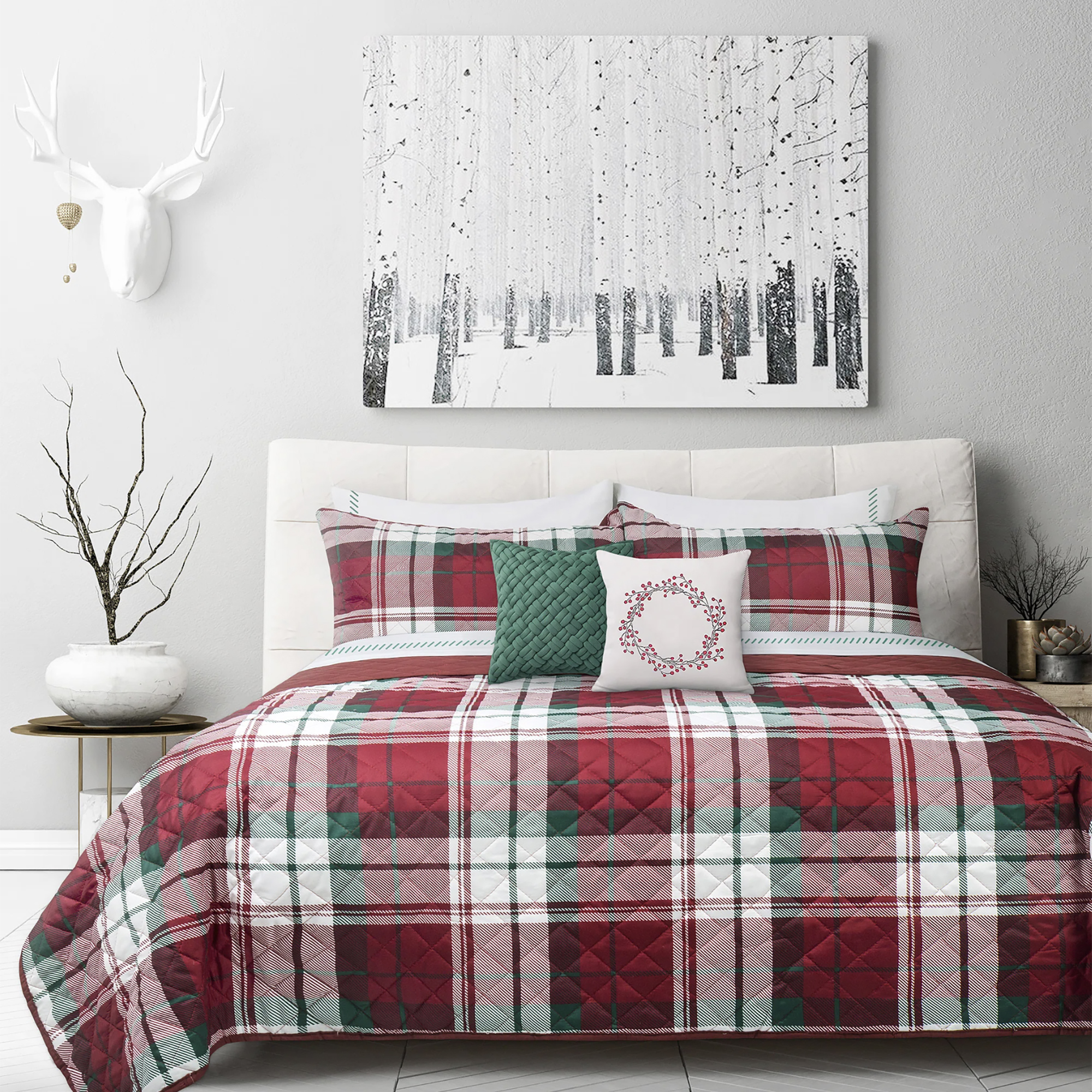 festive-indoor-holiday-decor