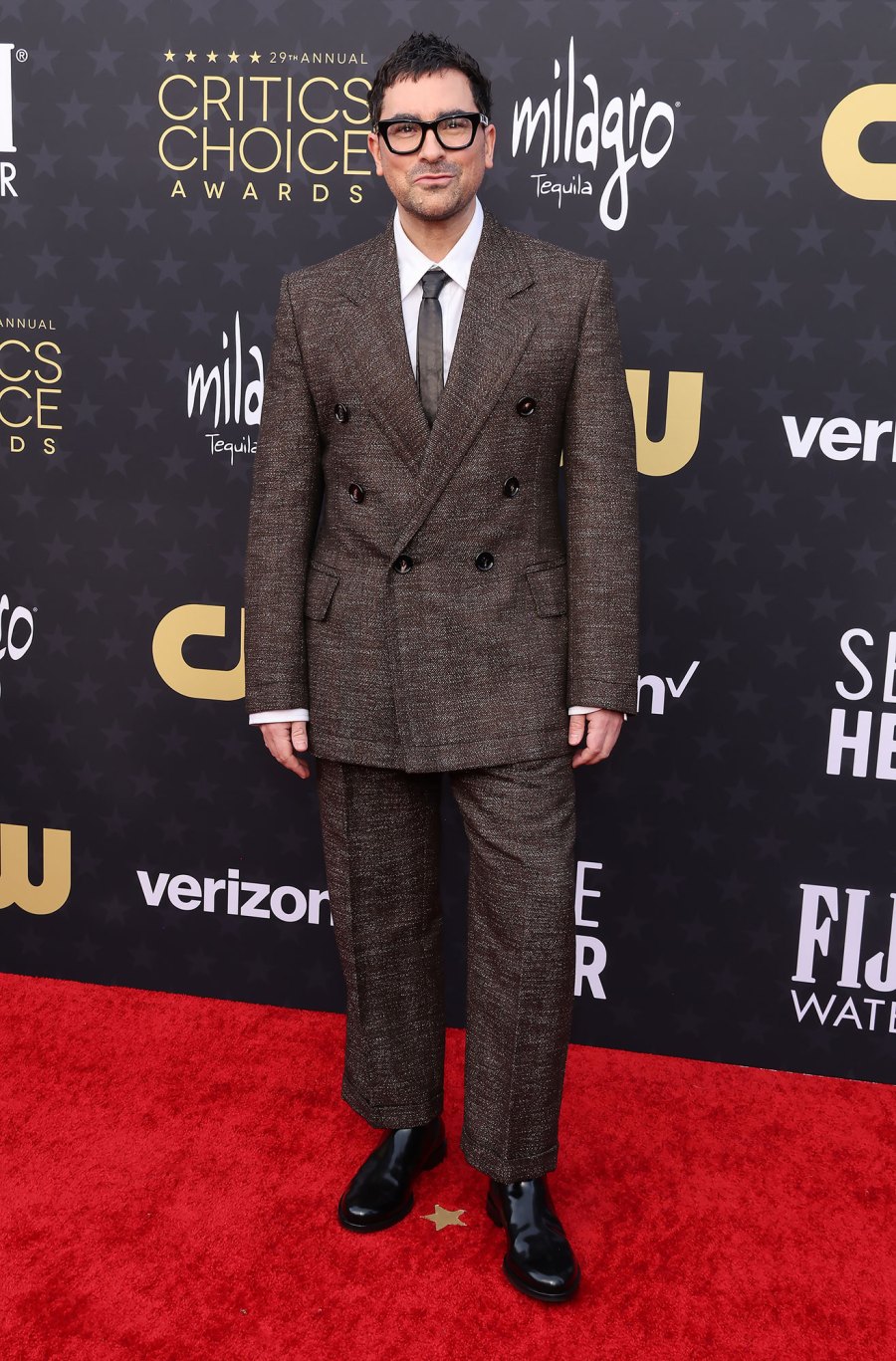 Dan Levy Red Carpet Arrival 2024 Critics Choice Awards