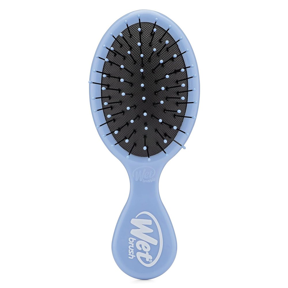 editors-picks-fitness-products-amazon-mini-wet-brush