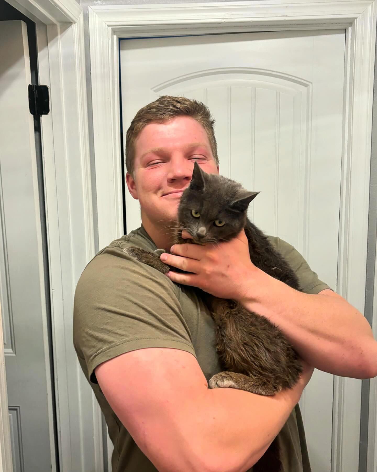 Garrison Announced He Adopted His 3rd Cat 5 Days Before Death 411