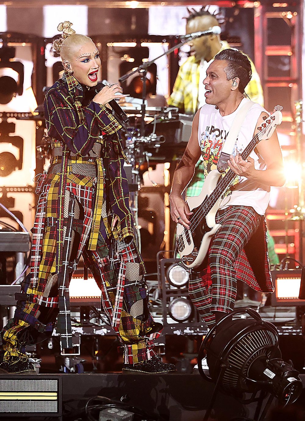 Gwen Stefani Reunites With No Doubt at Coachella Enlists Olivia Rodrigo for Surprise Cameo