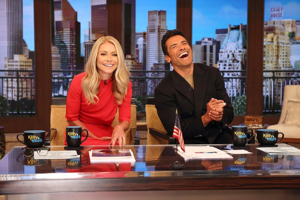 Kelly Ripa Begged for Invite to Diddy's Yacht in Poorly Timed 'Live With Kelly and Mark' Rerun