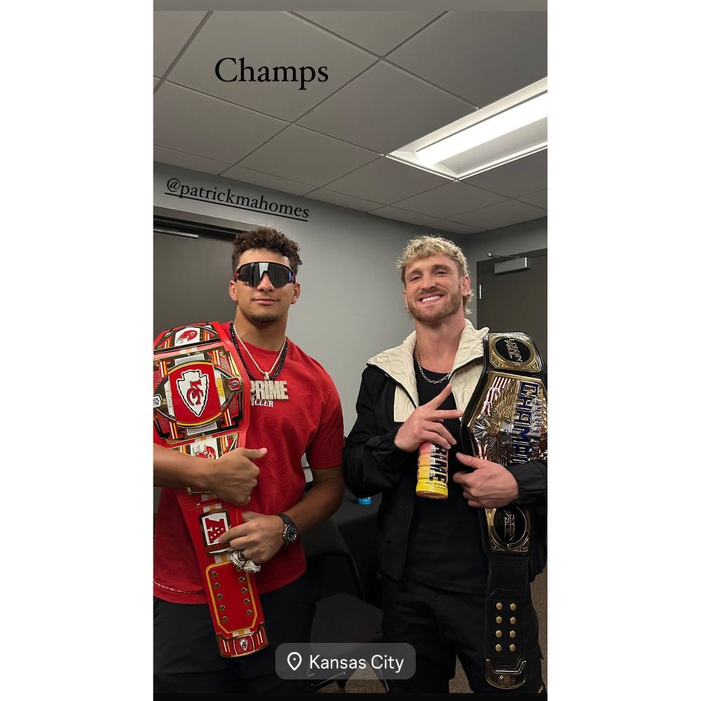 Patrick Mahomes Lends Logan Paul His Super Bowl Rings at WWE Raw