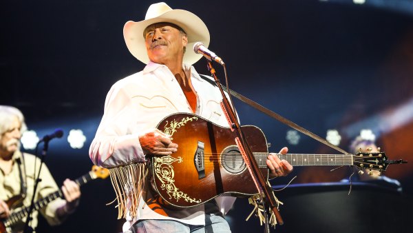 Alan Jackson In Concert - Nashville, TN